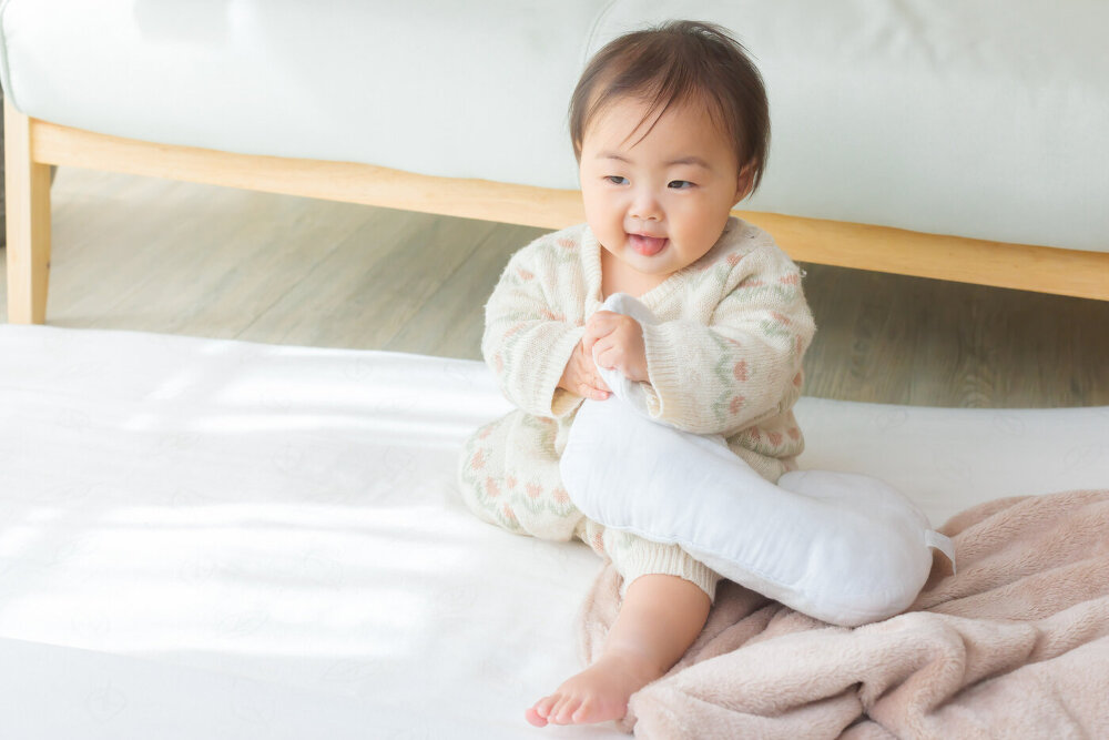 【目的別】赤ちゃん用の枕の役割と形状タイプ