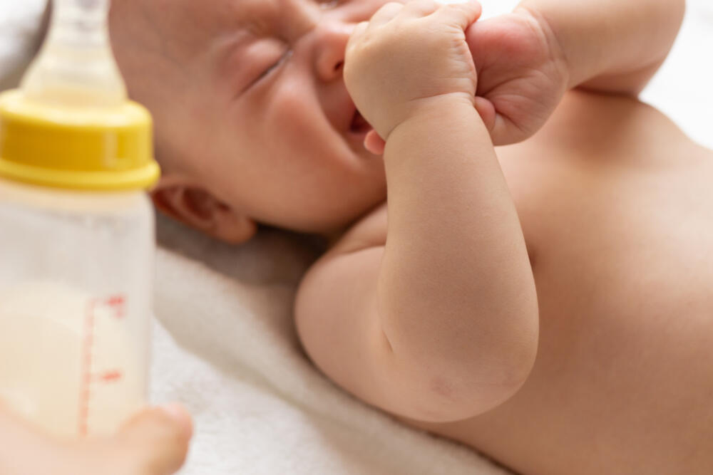 注意が必要な赤ちゃんの吐き戻し